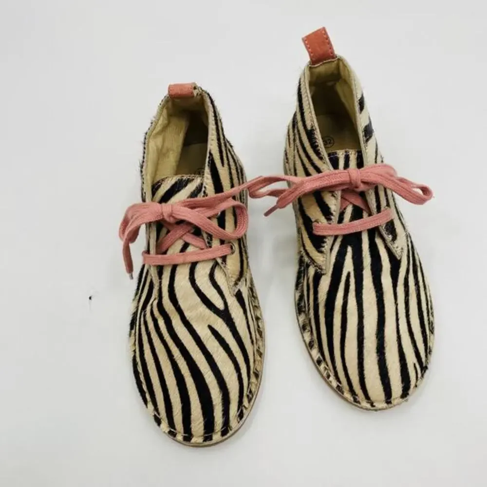 Mini‎ Boden zebra calf hair chukka boots
